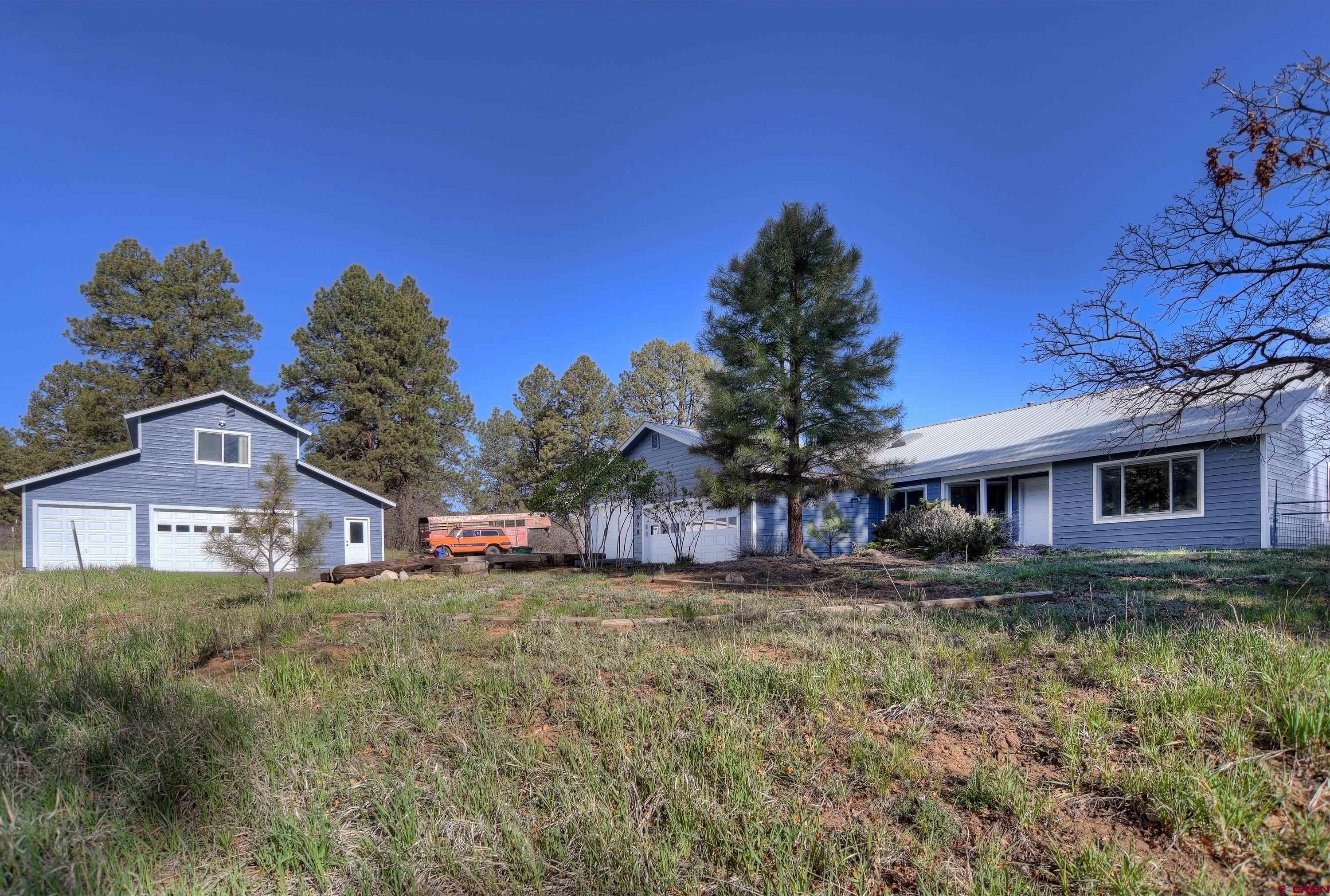 678 N Lakeside