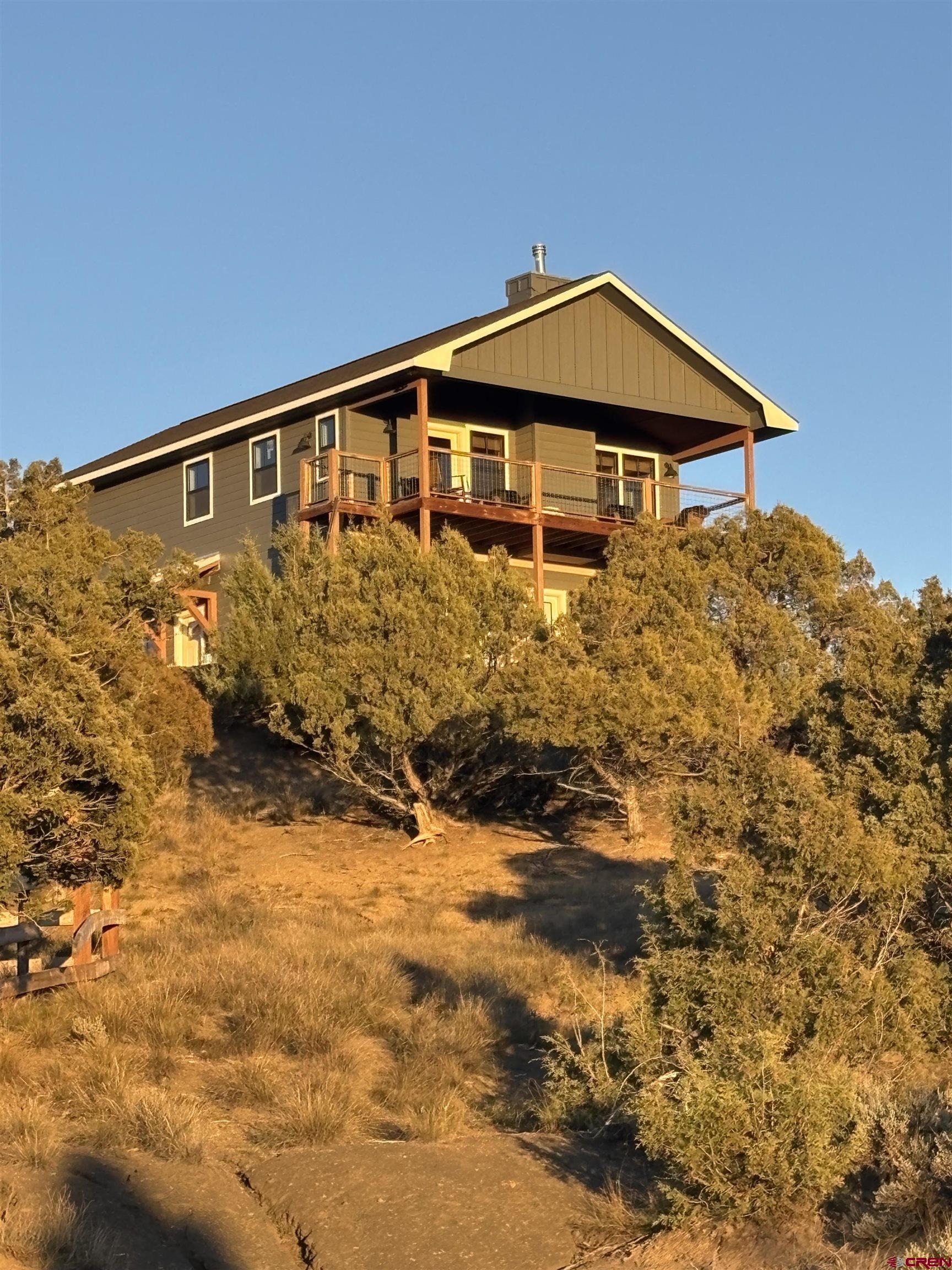 2185 S Rockcliff