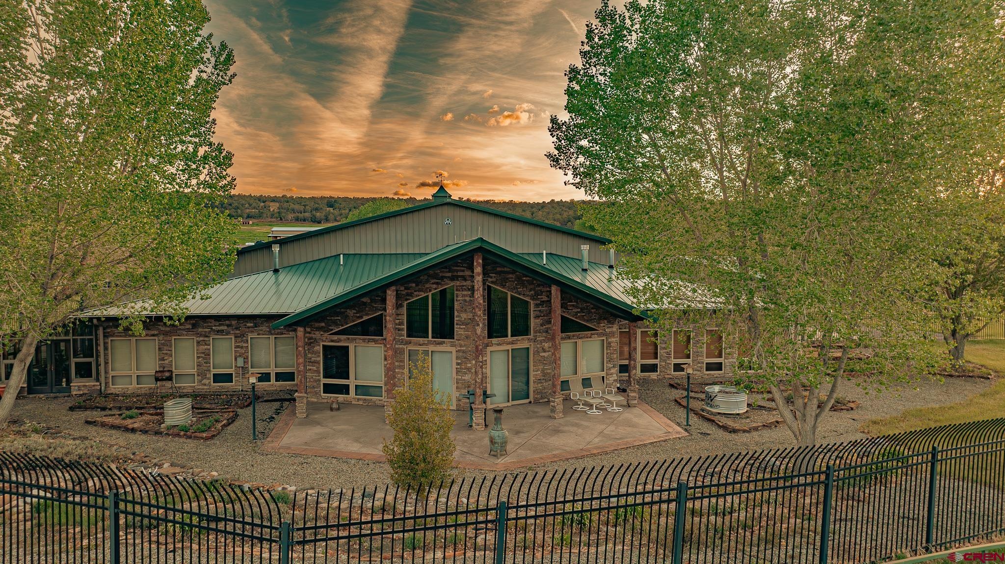 1071 Black Canyon