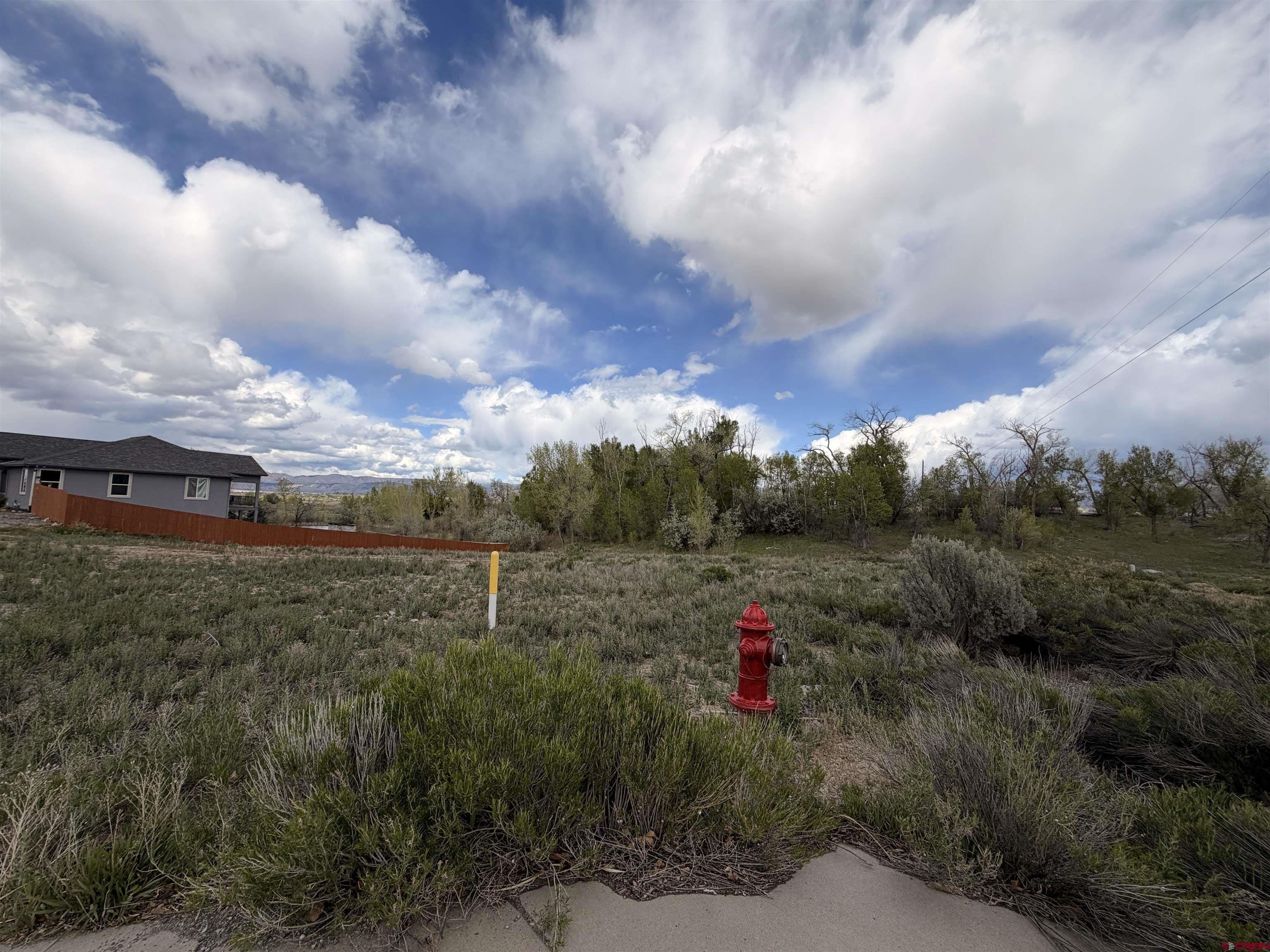 Lot 16 Crestview