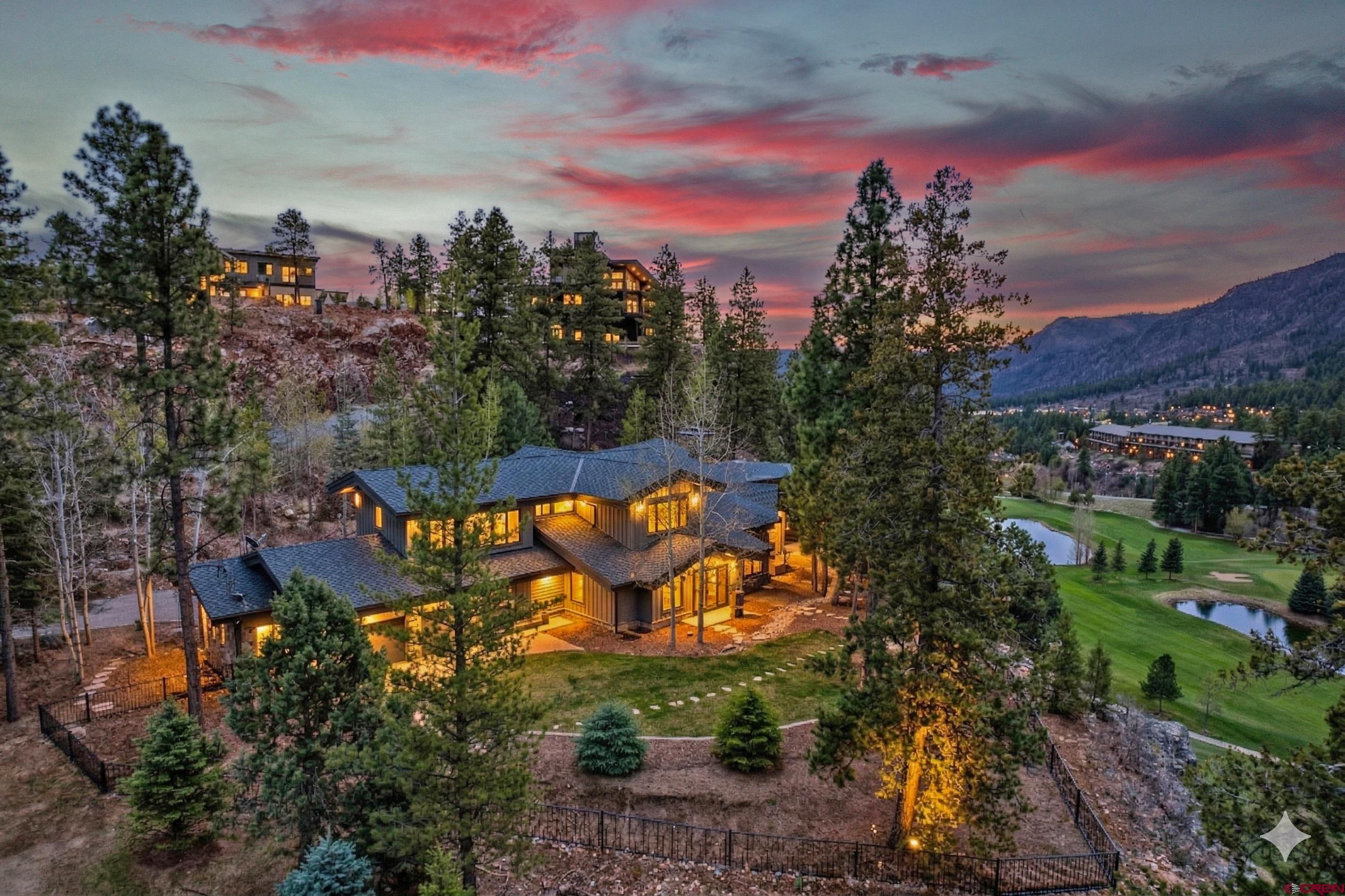 376 Glacier Cliff