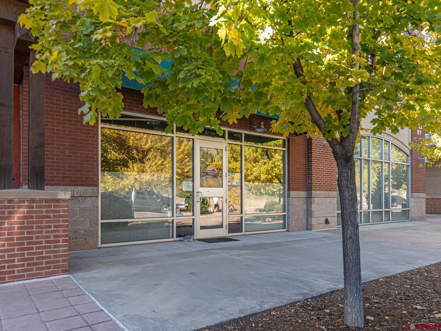 555 Rivergate