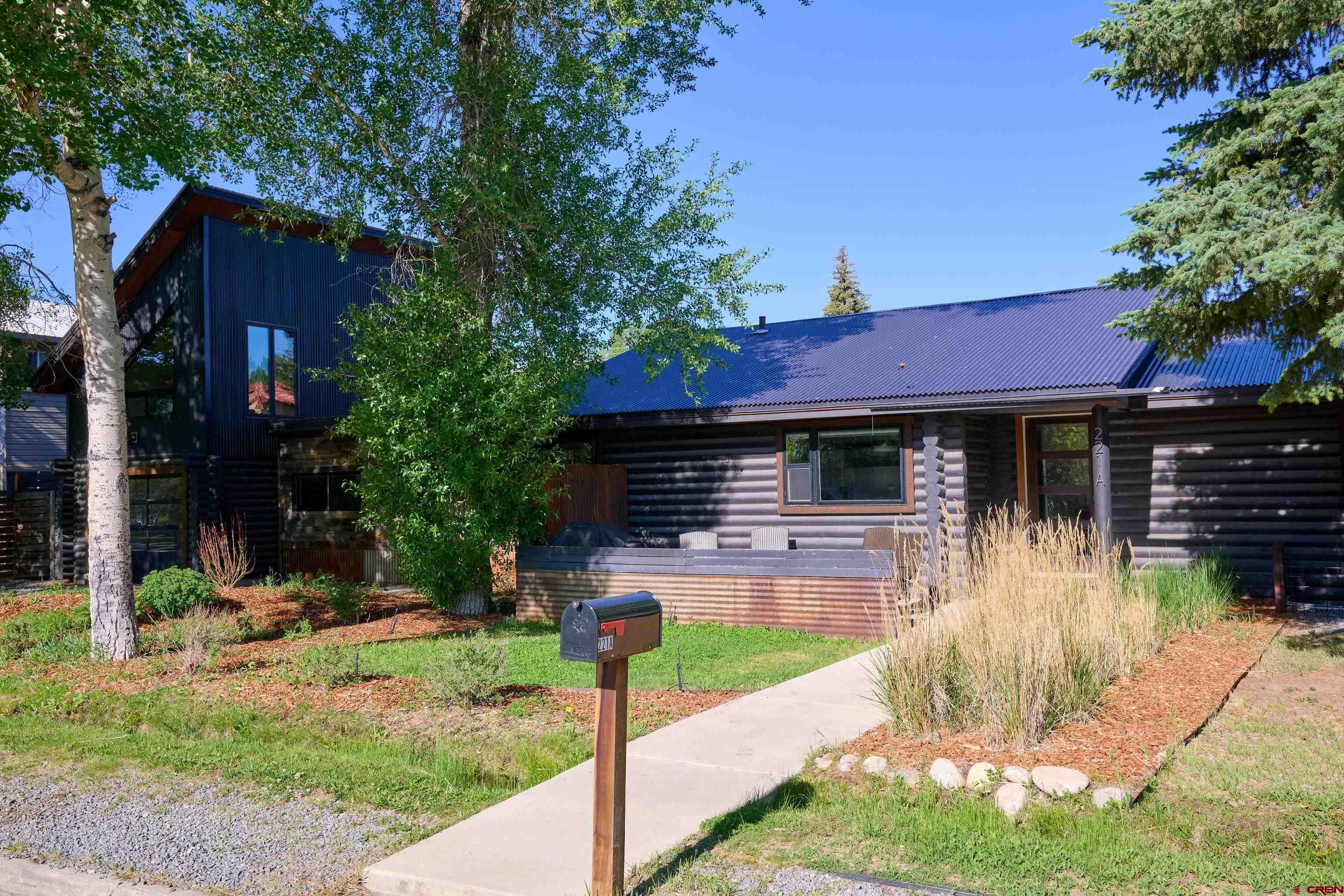 221 N Teller