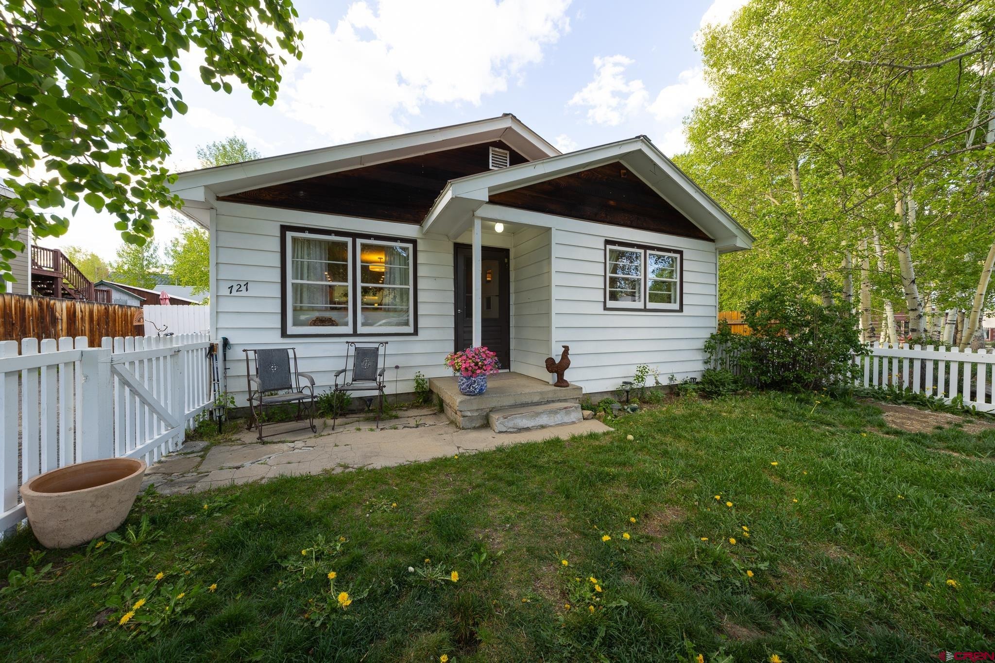 727 Belleview