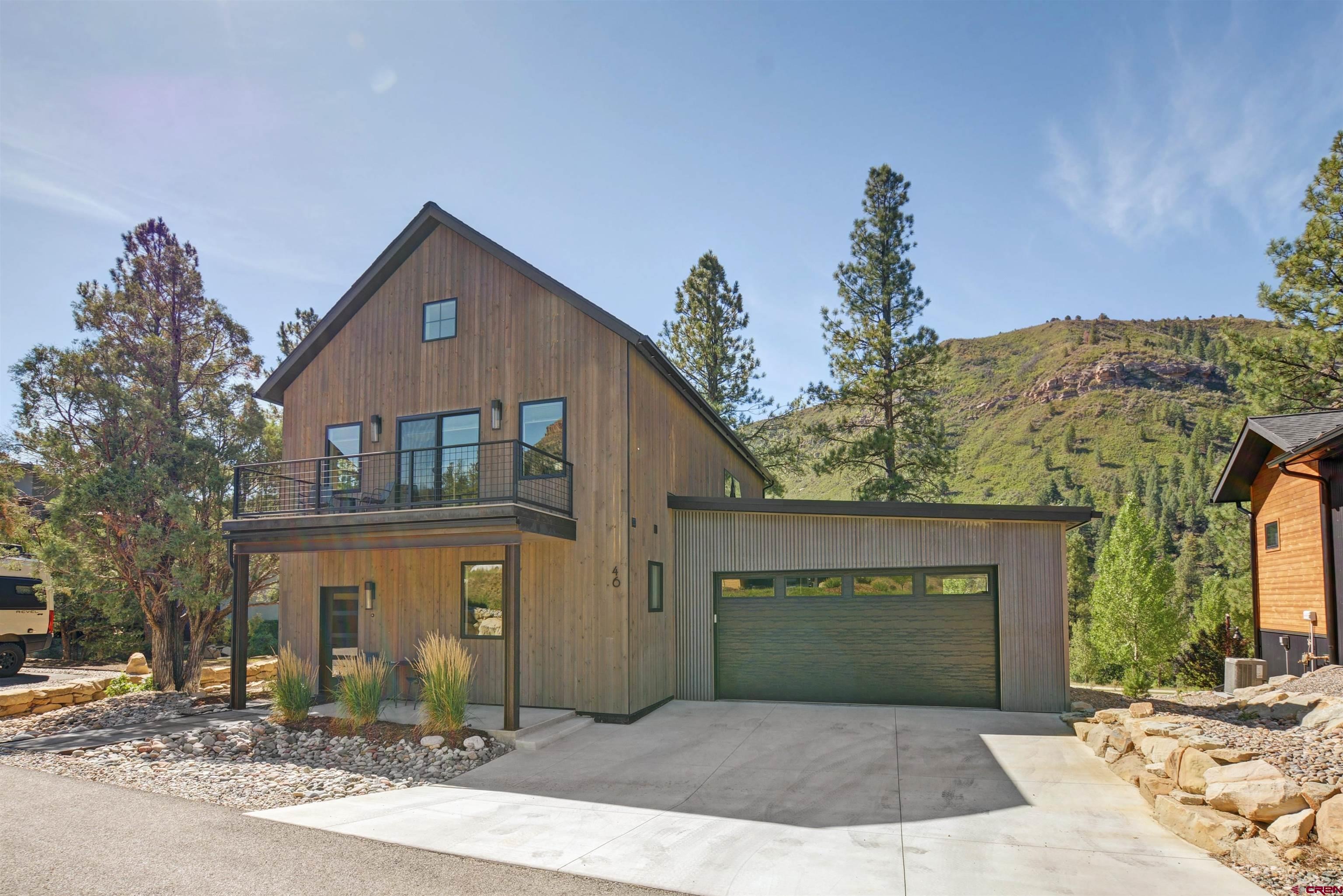 46 Larkspur