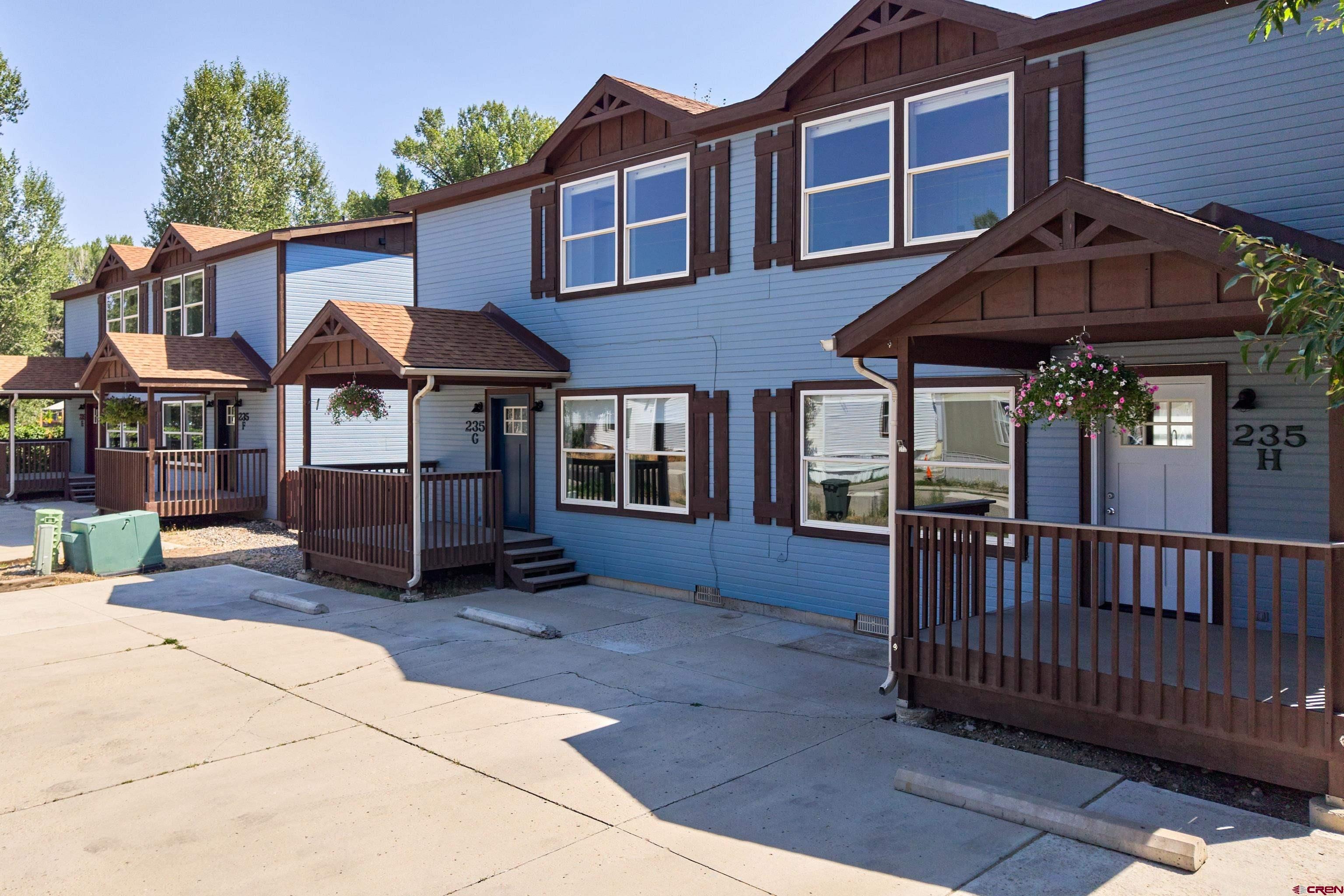 235 S 7th