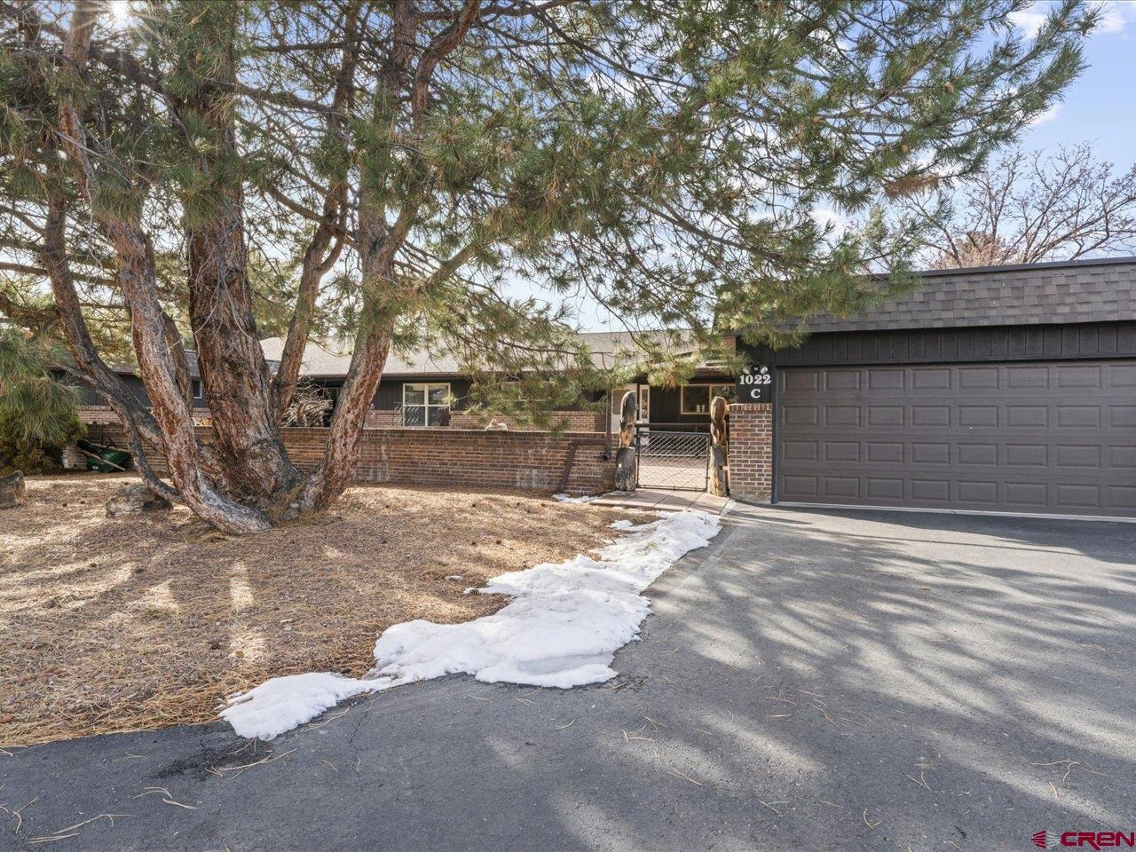 1022 Phillips