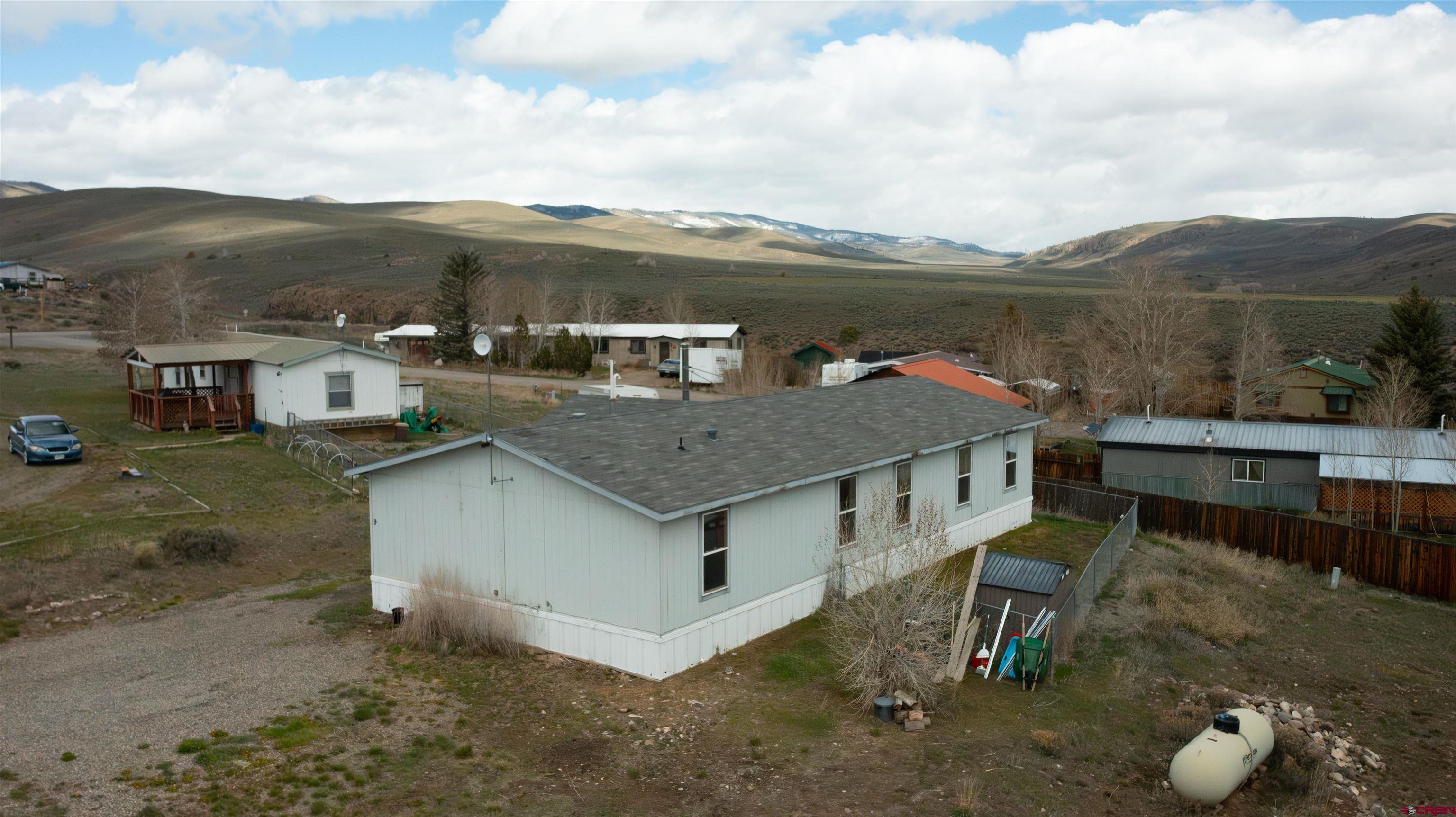 9 Ridge