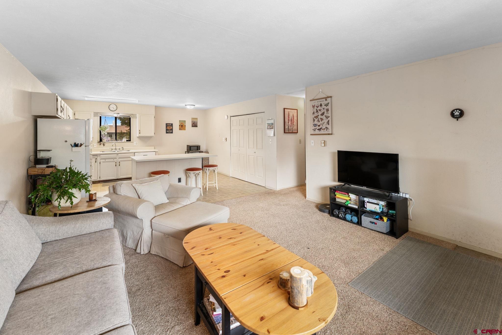 212 S 11th
