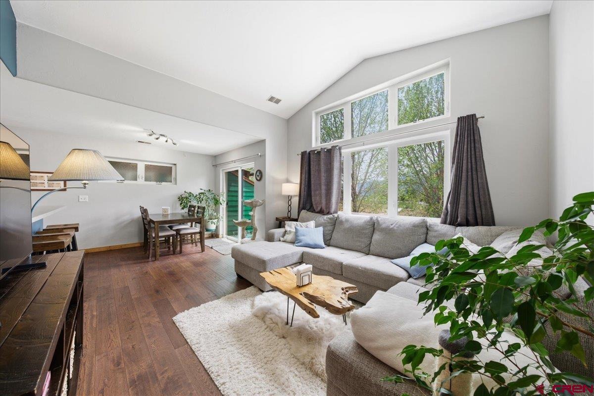 520 Redcliff