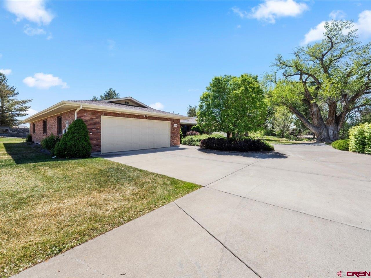 1214 Peppertree