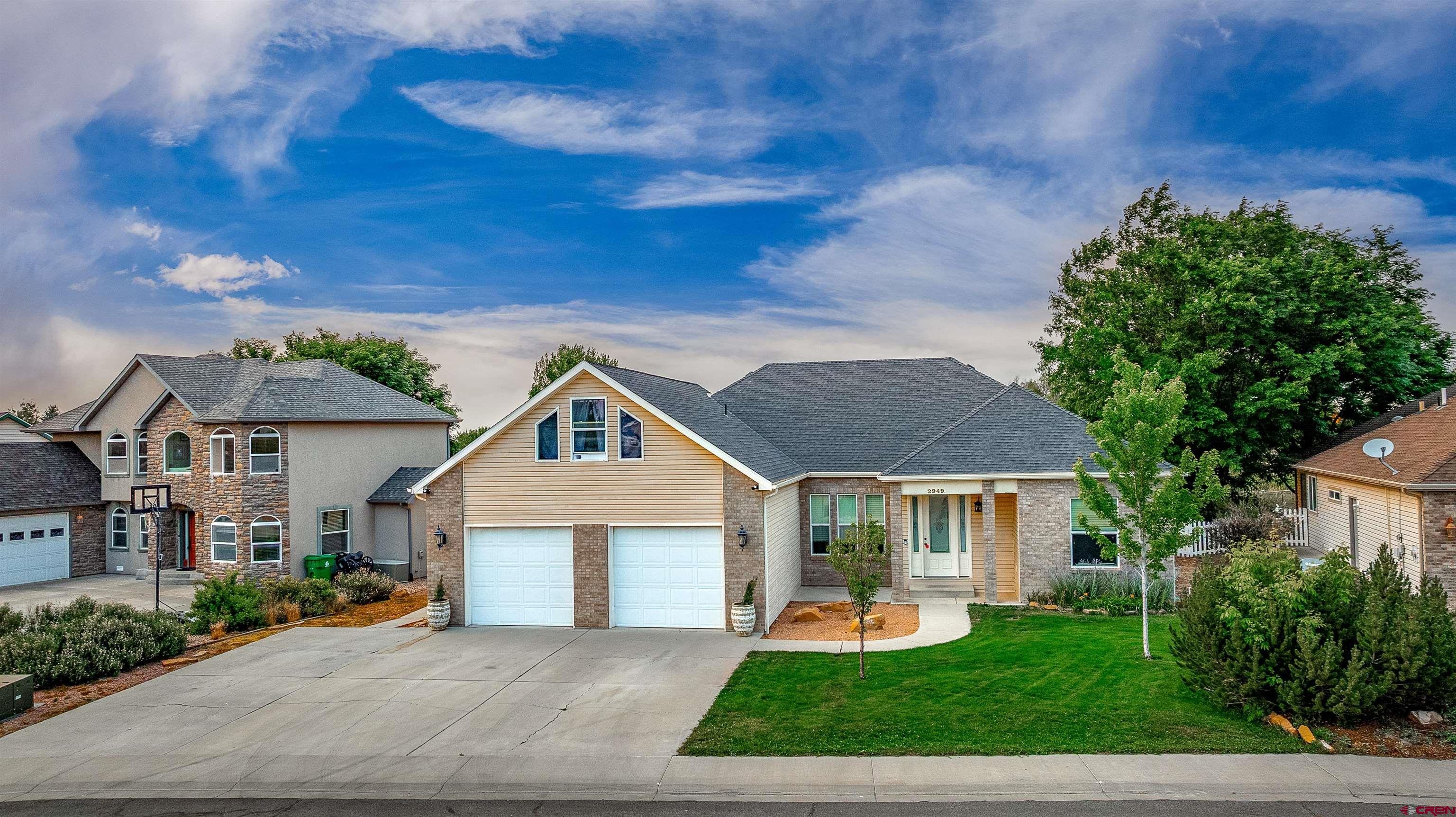 2949 N Lost Creek