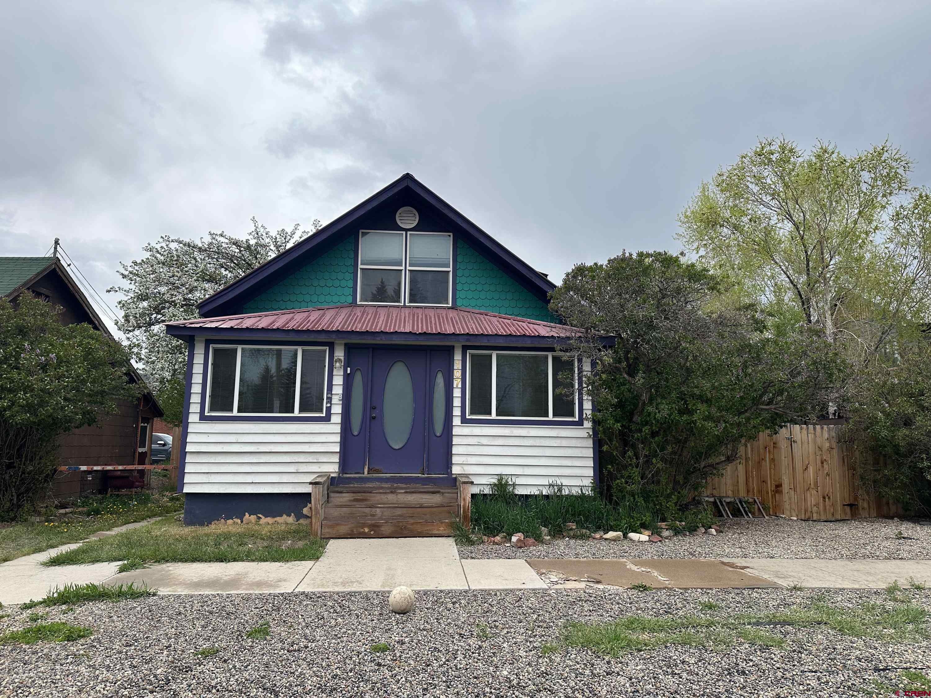 107 N Teller