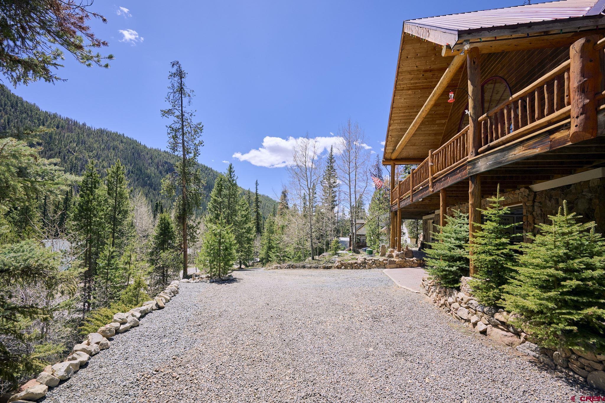 1463 County Road 744