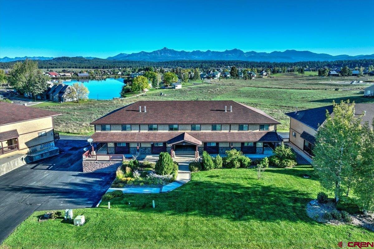 61 Lakeside