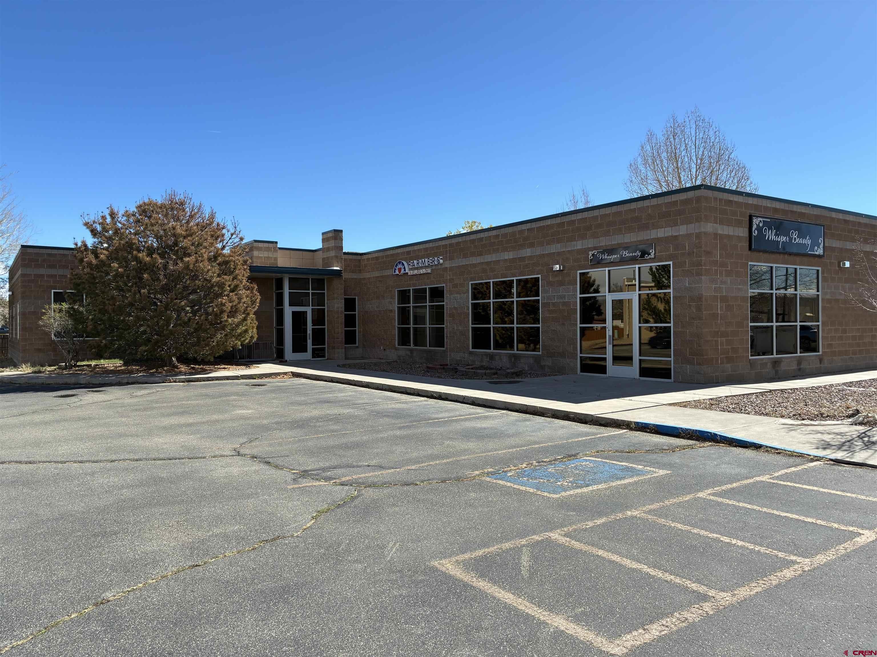 2415 Mullins Ave.