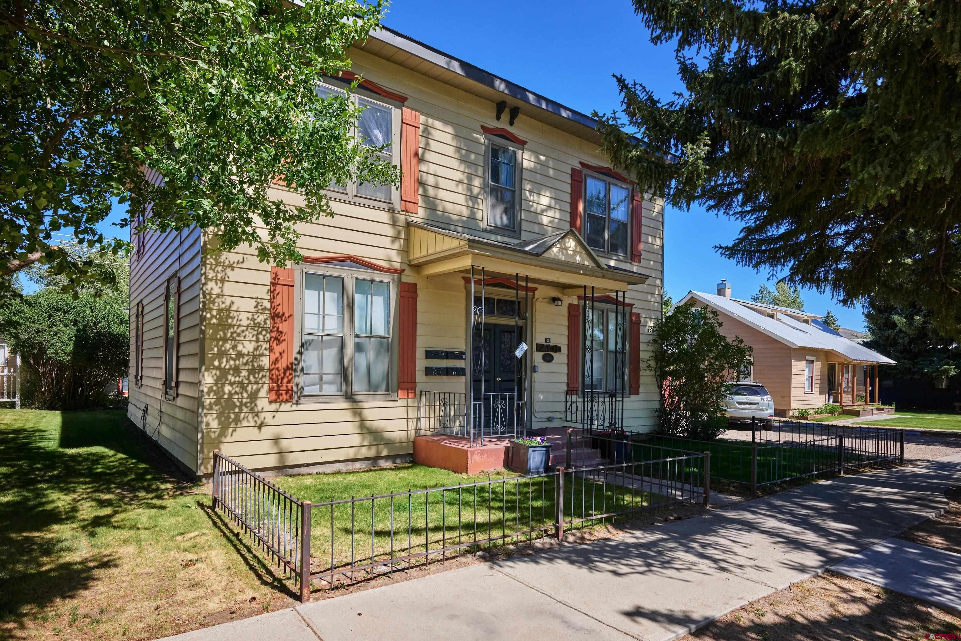 216 N Taylor