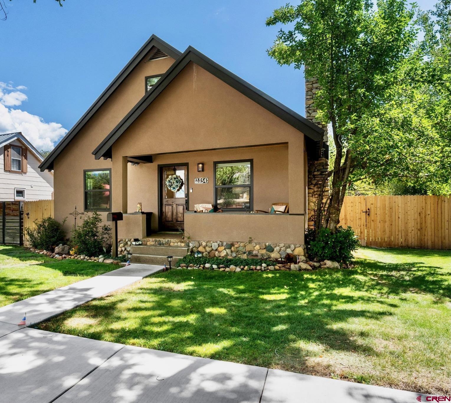 2054 E 2nd