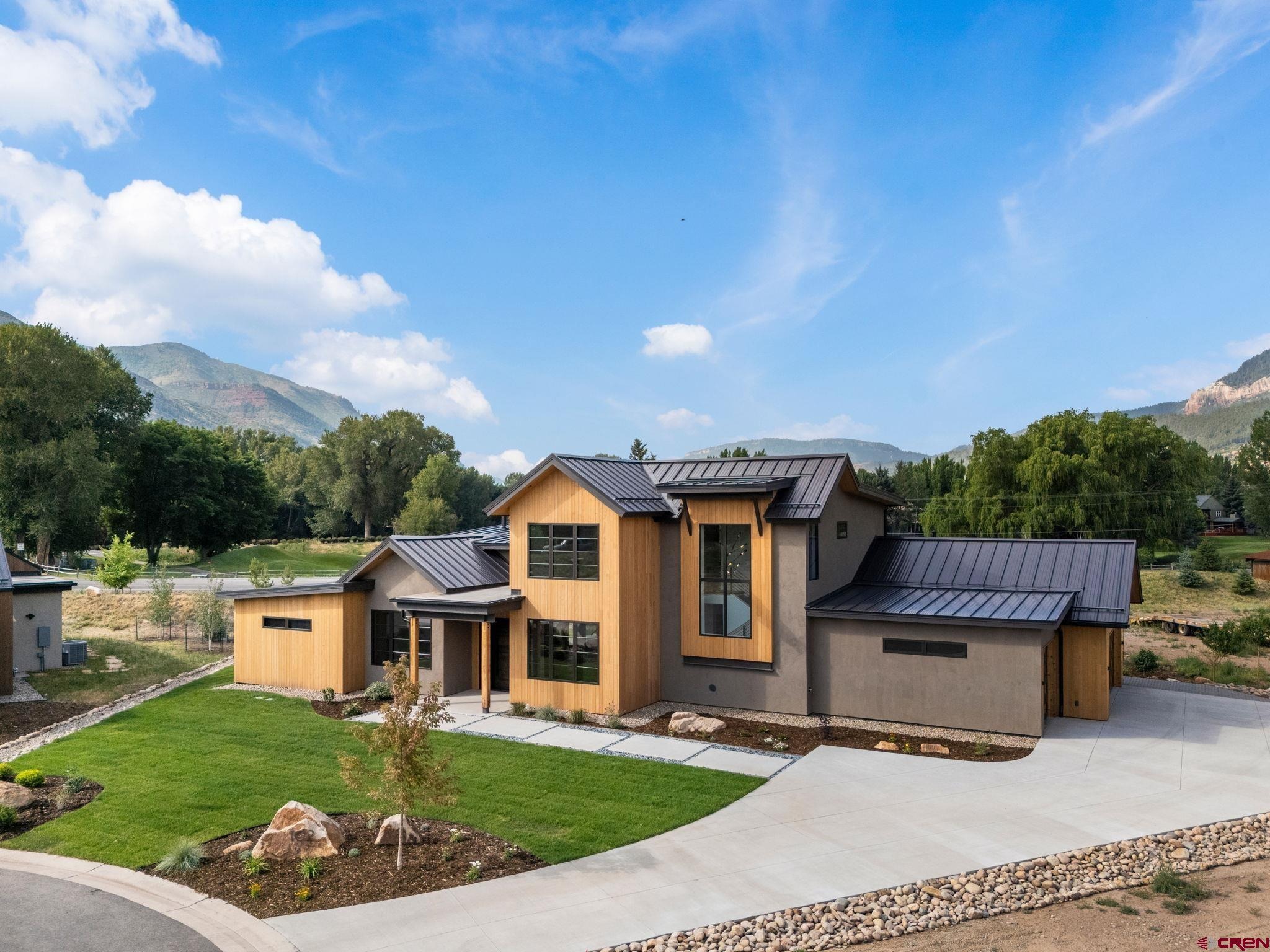 102 Elkview