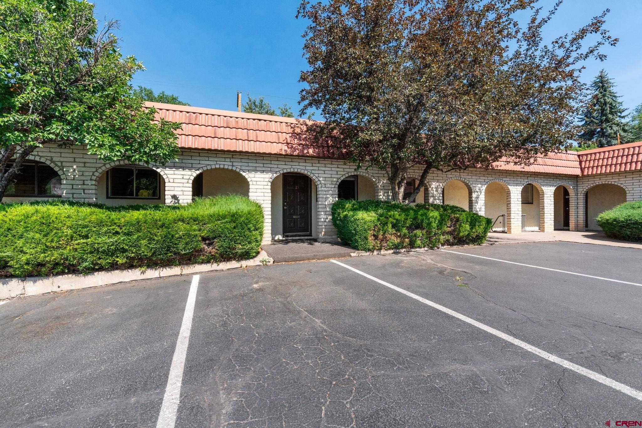 2323 W 2nd