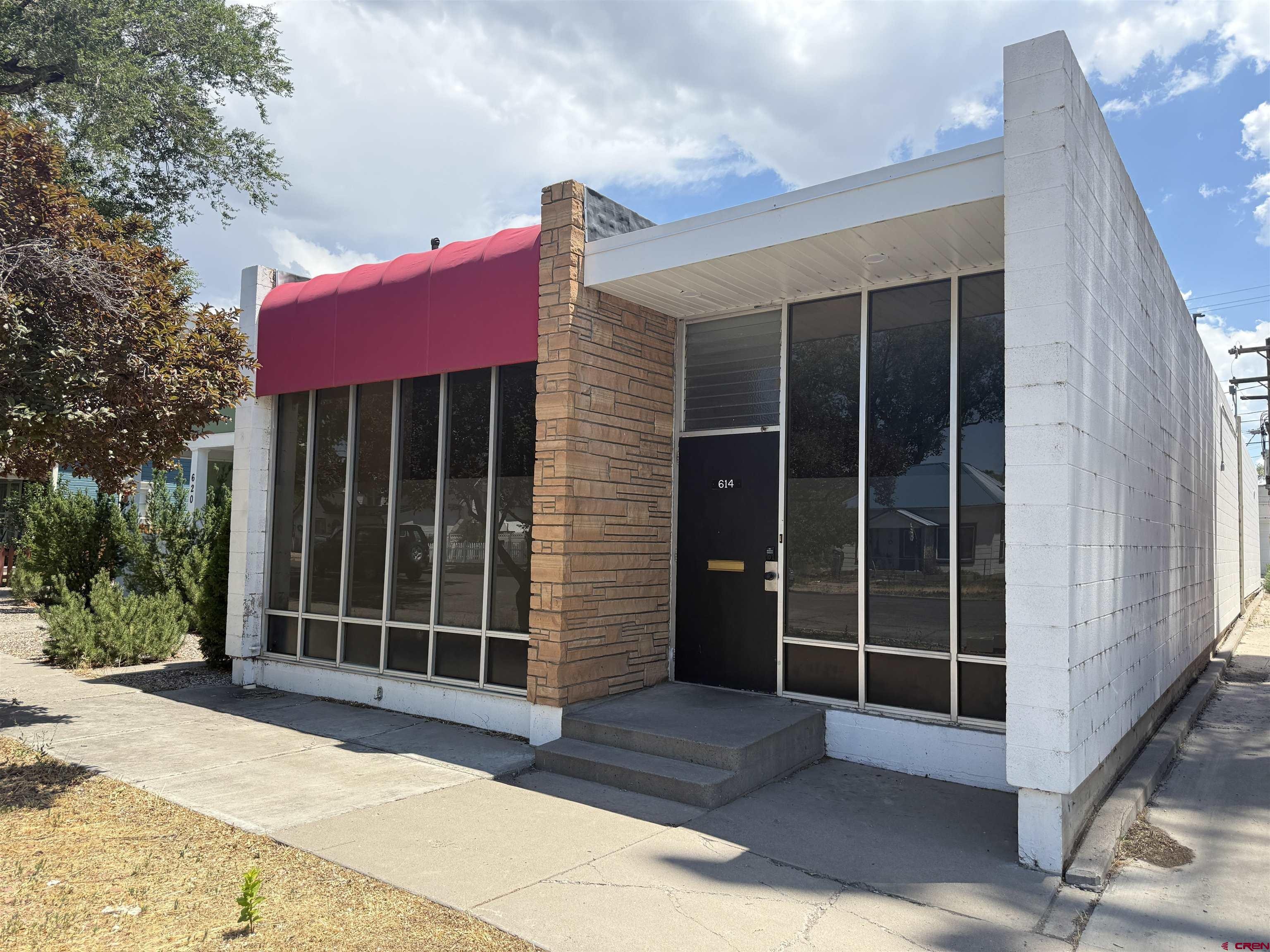 614 N 1St