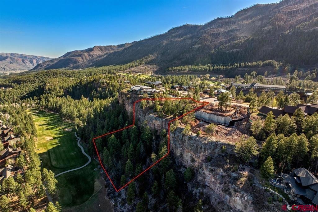 557 Glacier Cliff