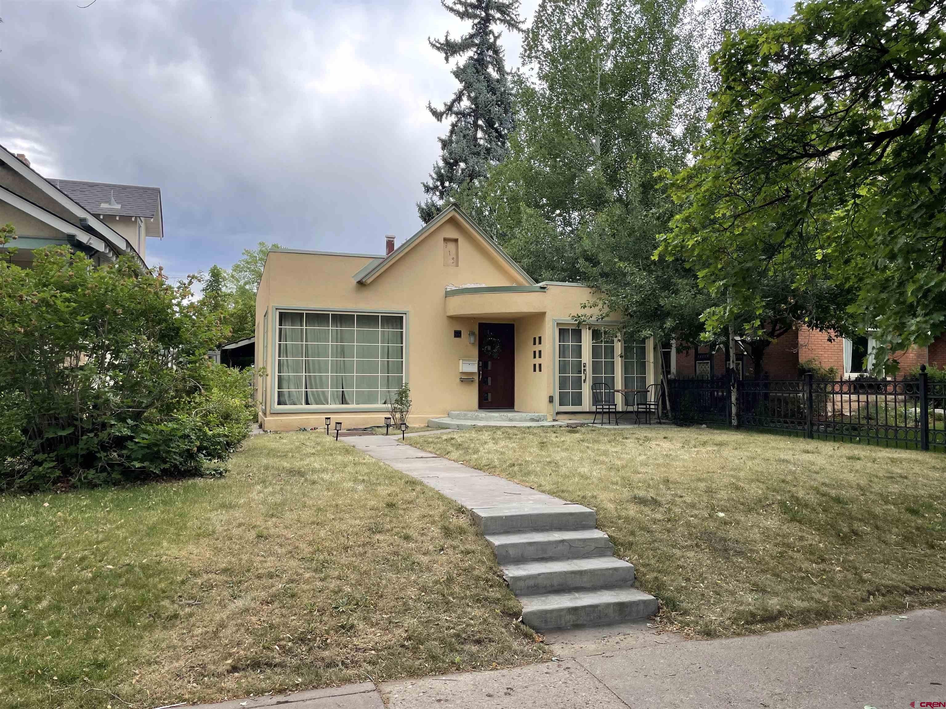 715 E 3rd