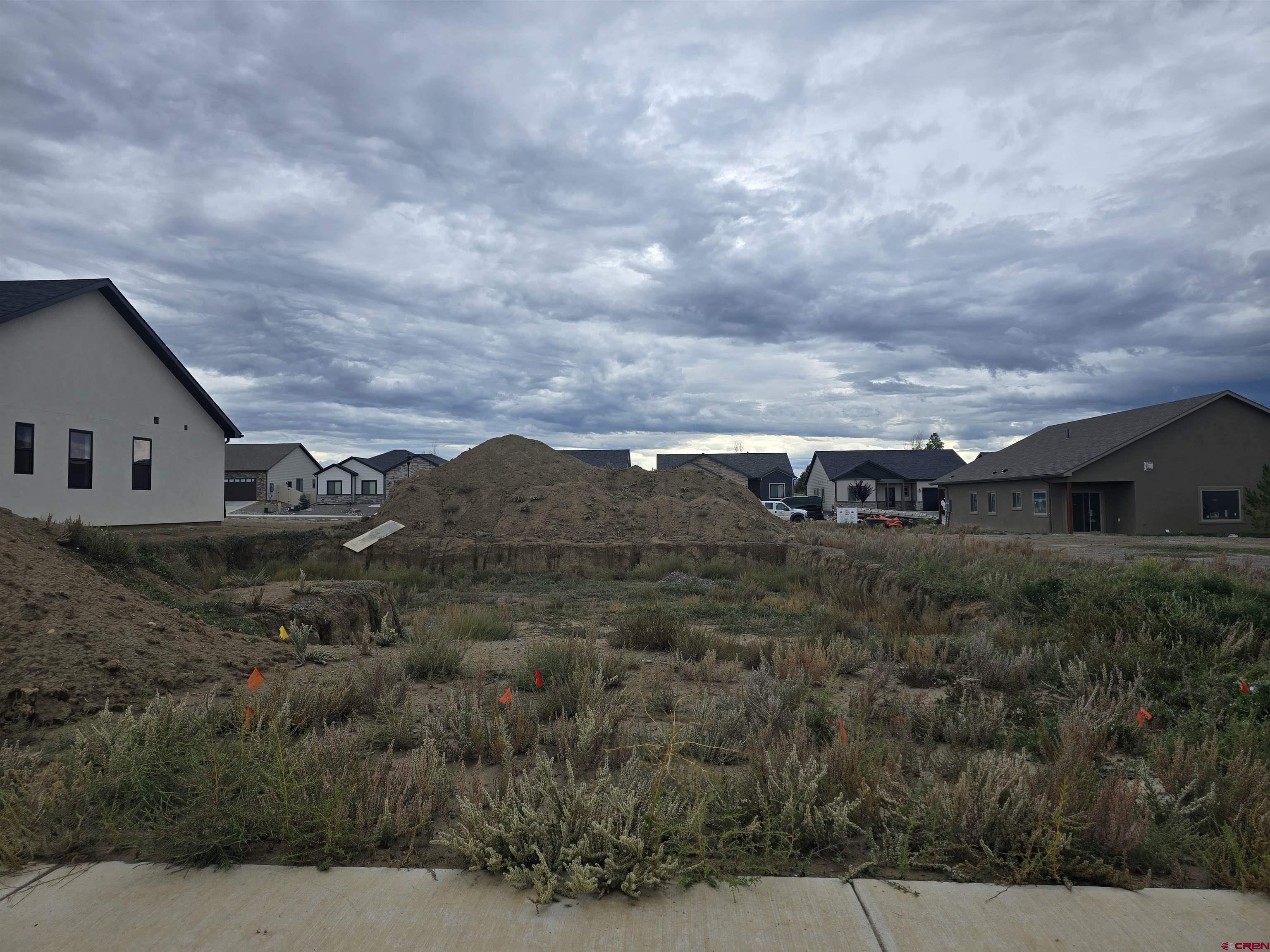 3346 Pineview