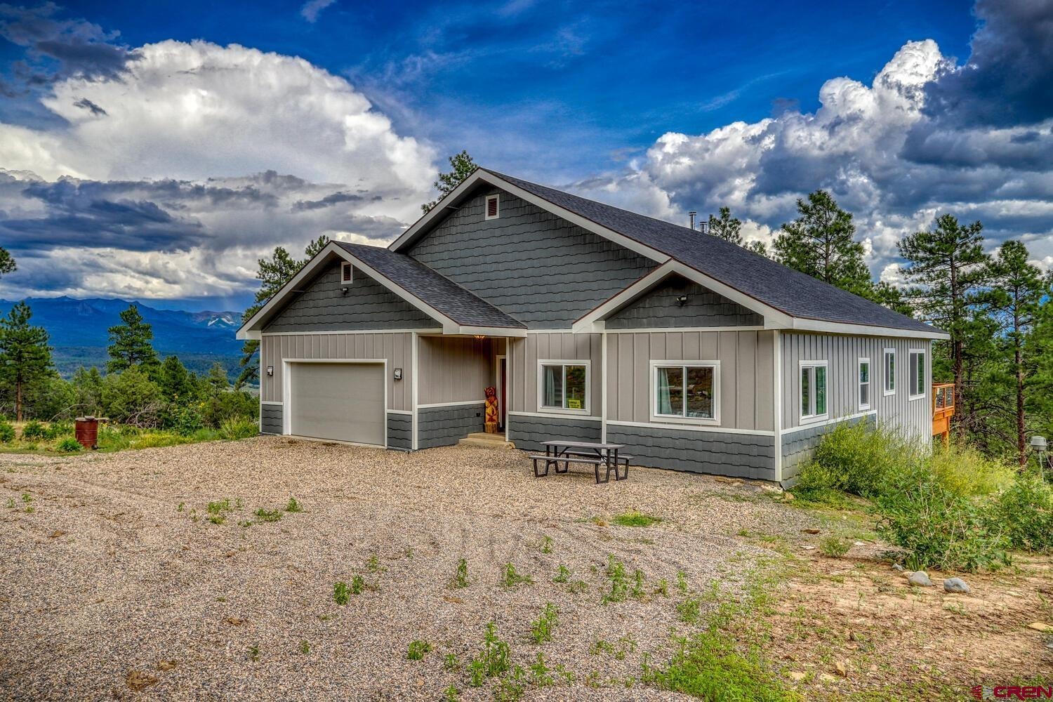 1140 Lodgepole