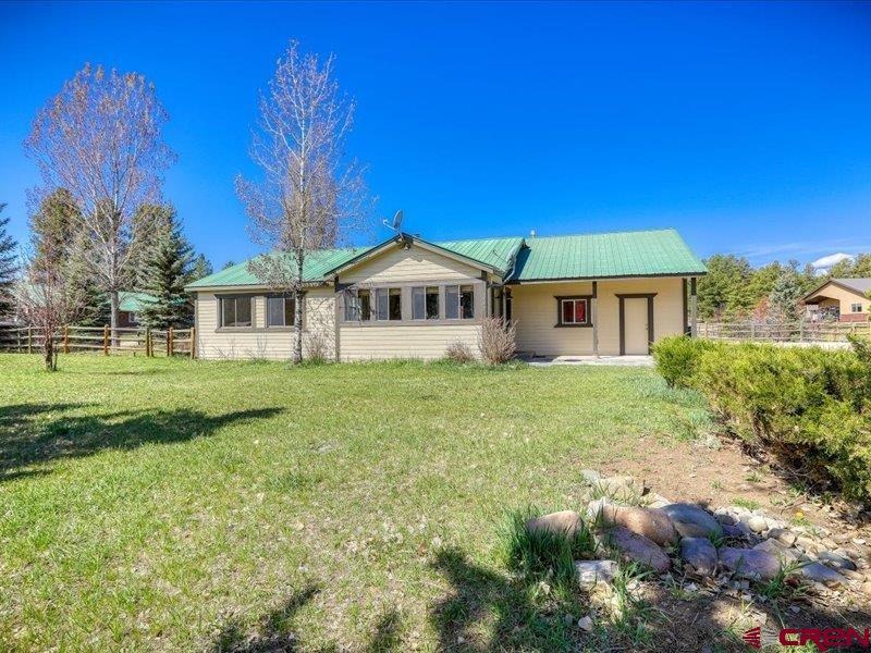 1142 Lake Forest
