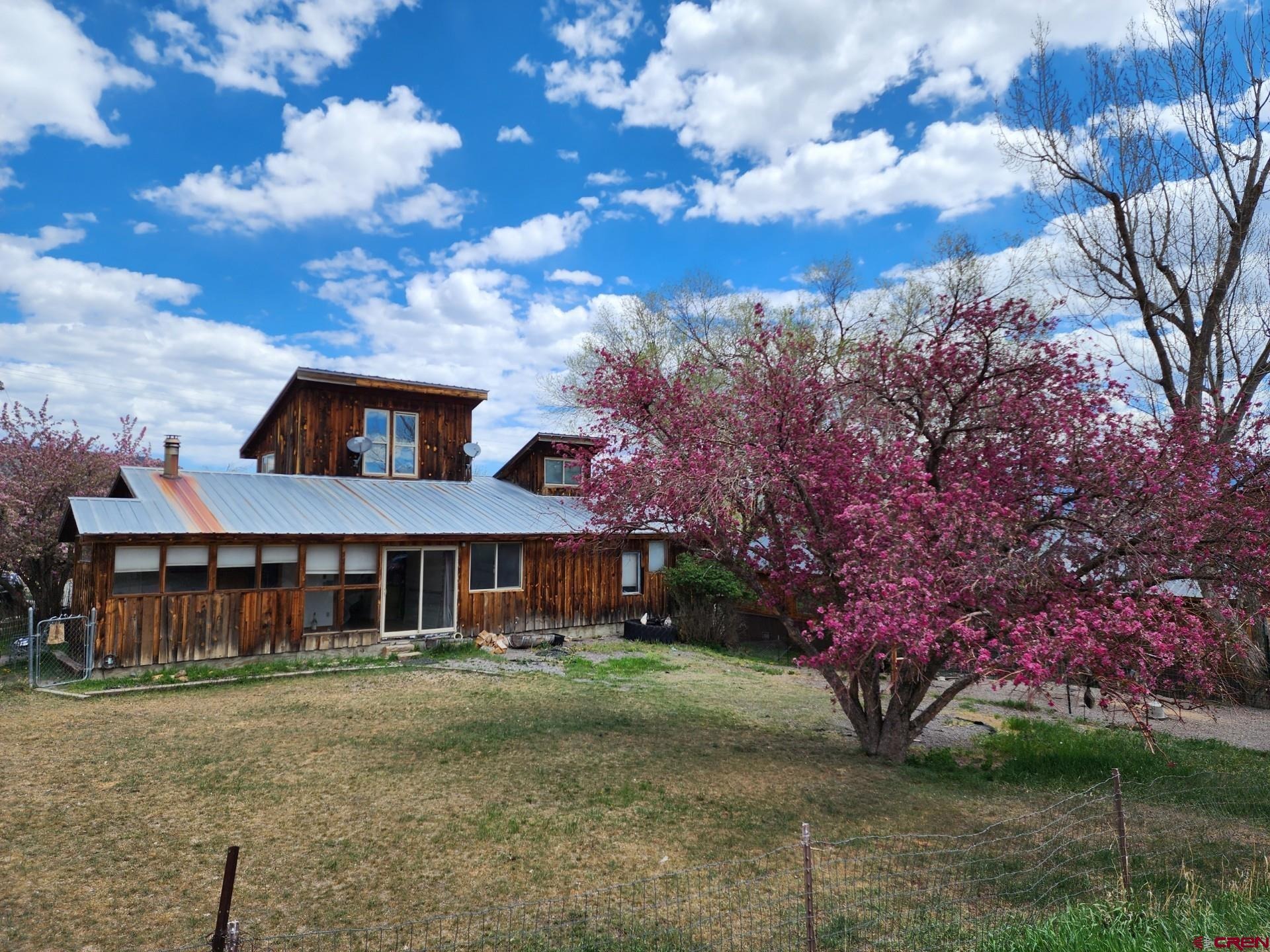 214 N Amelia