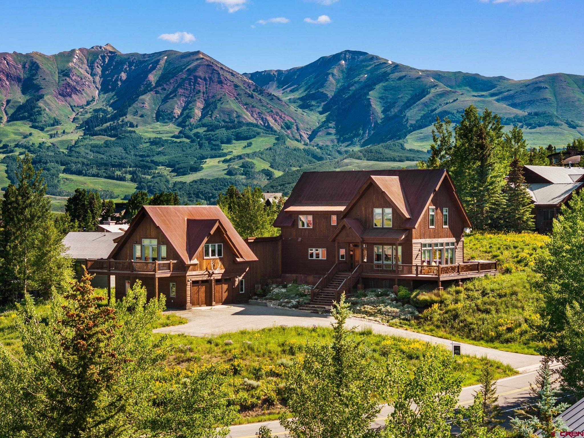 32 Cinnamon Mountain