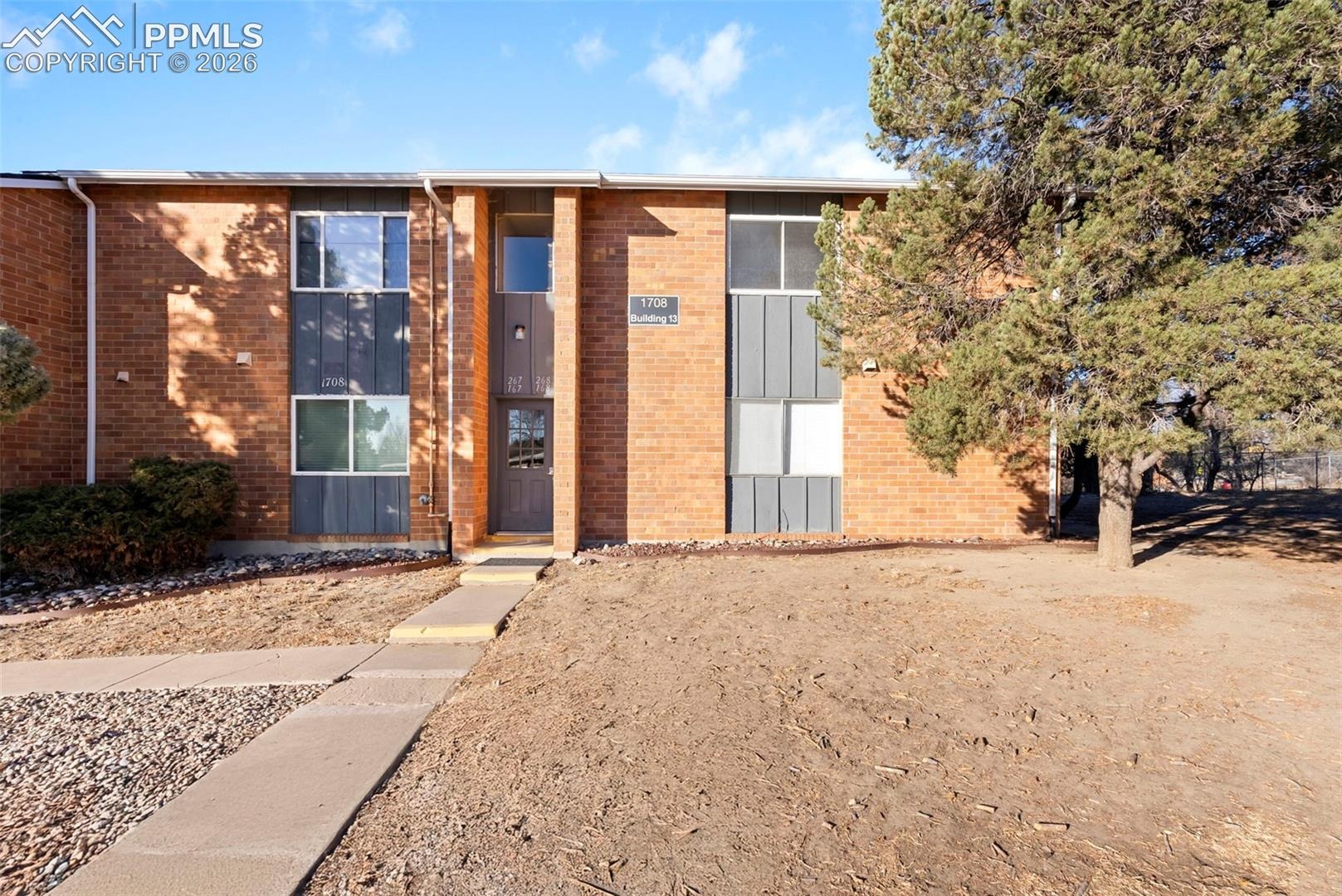 1708 Sawyer Way
