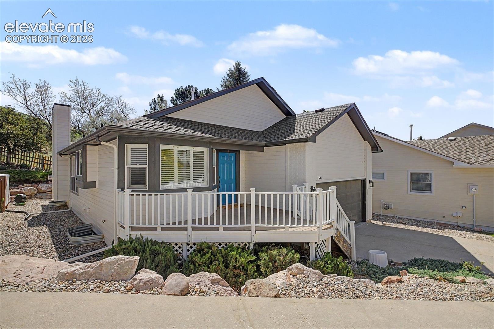 5423 Lions Gate Lane