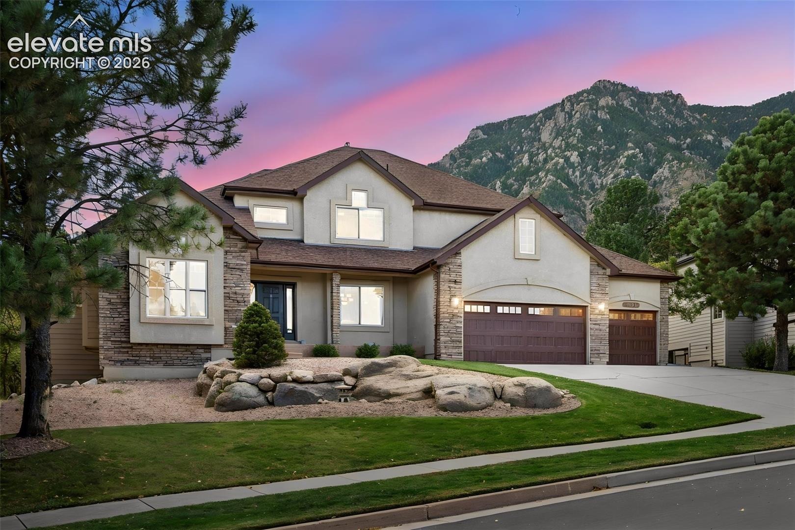 5830 Broadmoor Bluffs Drive
