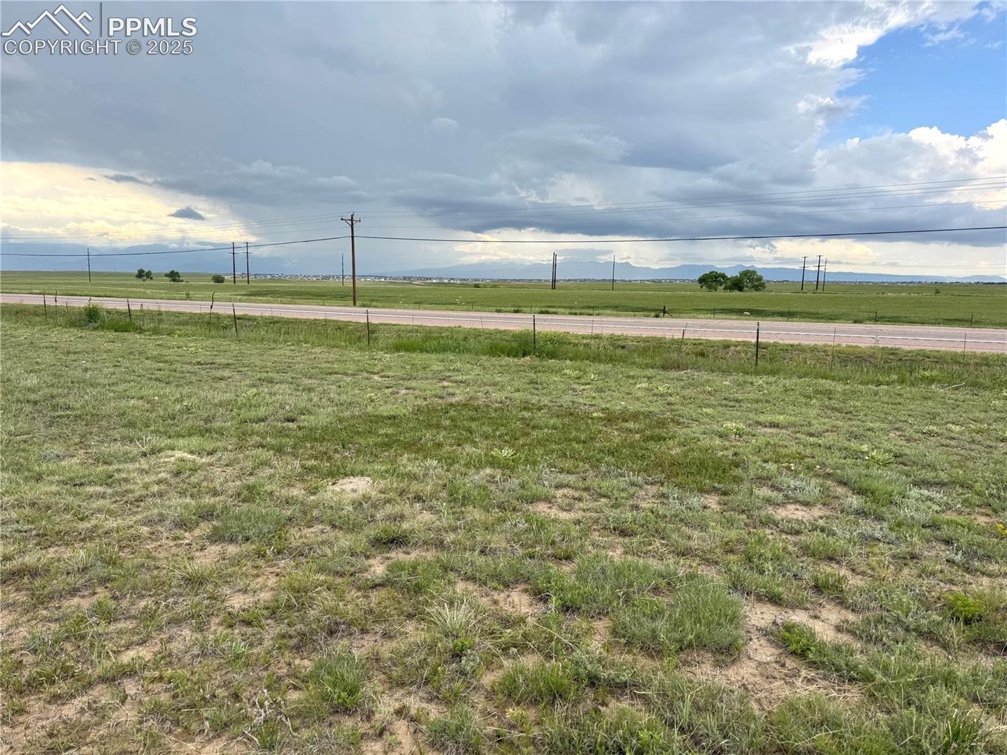 10985 E Highway 24
