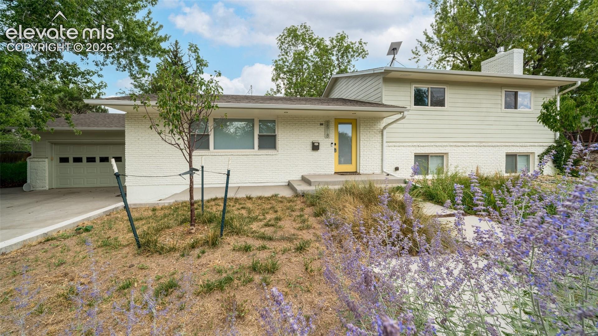 2518 Fairview Circle