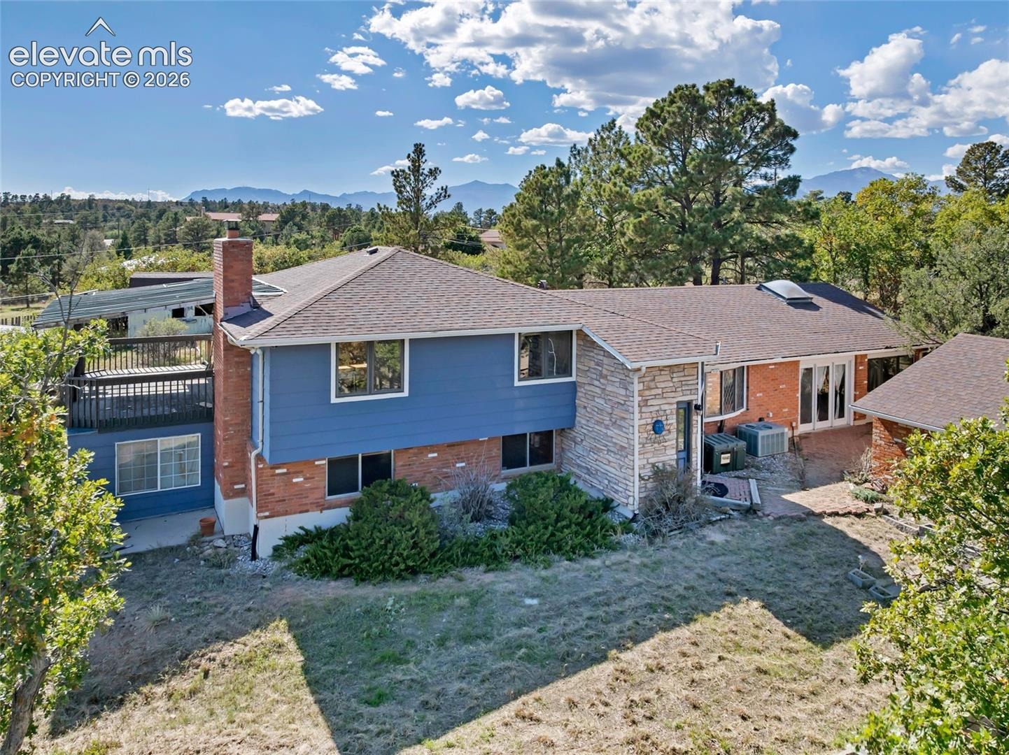 2120 Broken Circle Road