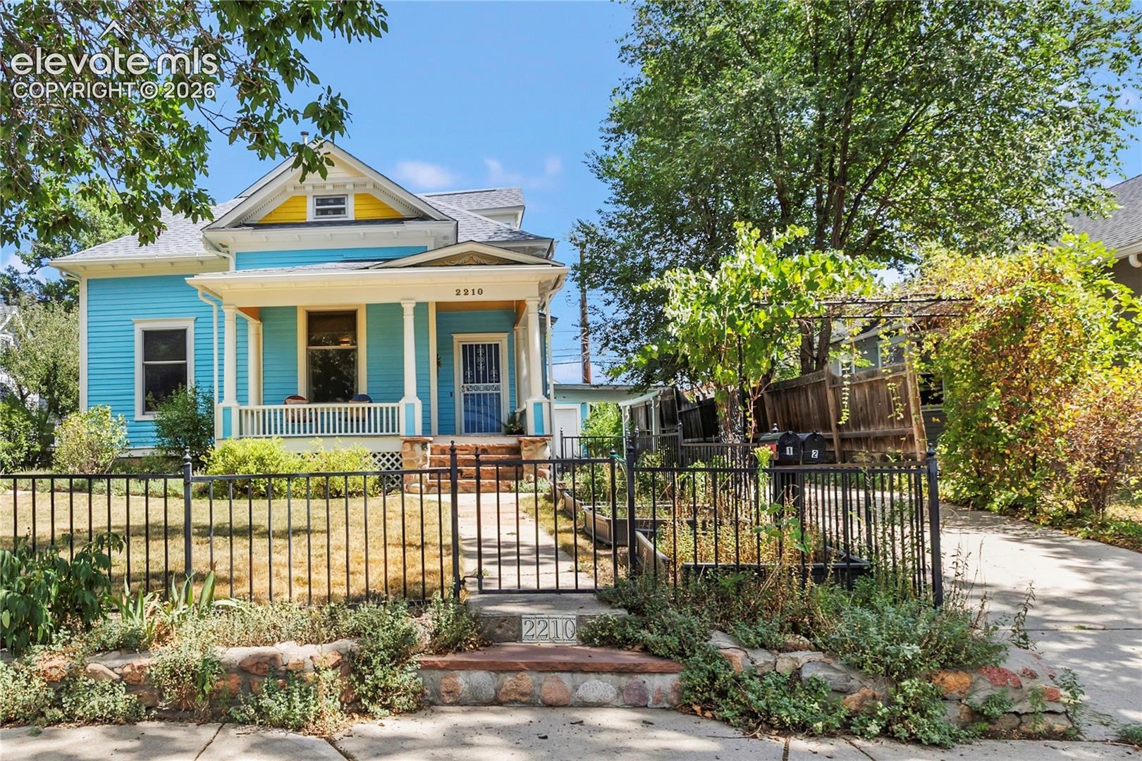 2210 W Kiowa Street