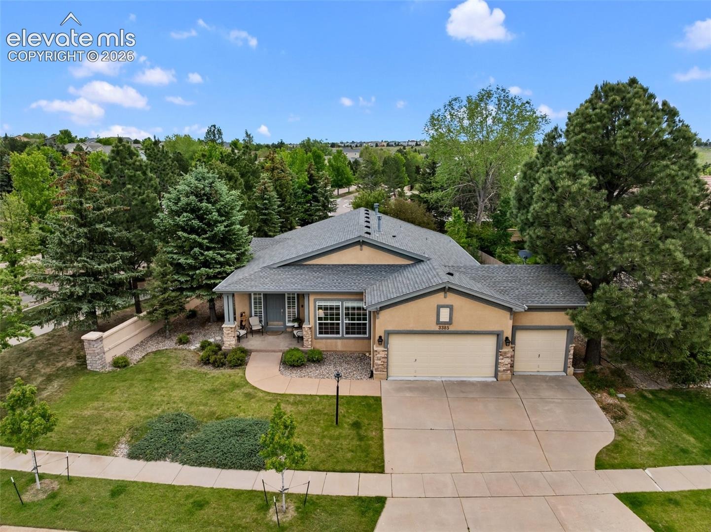 3385 Hollycrest Drive