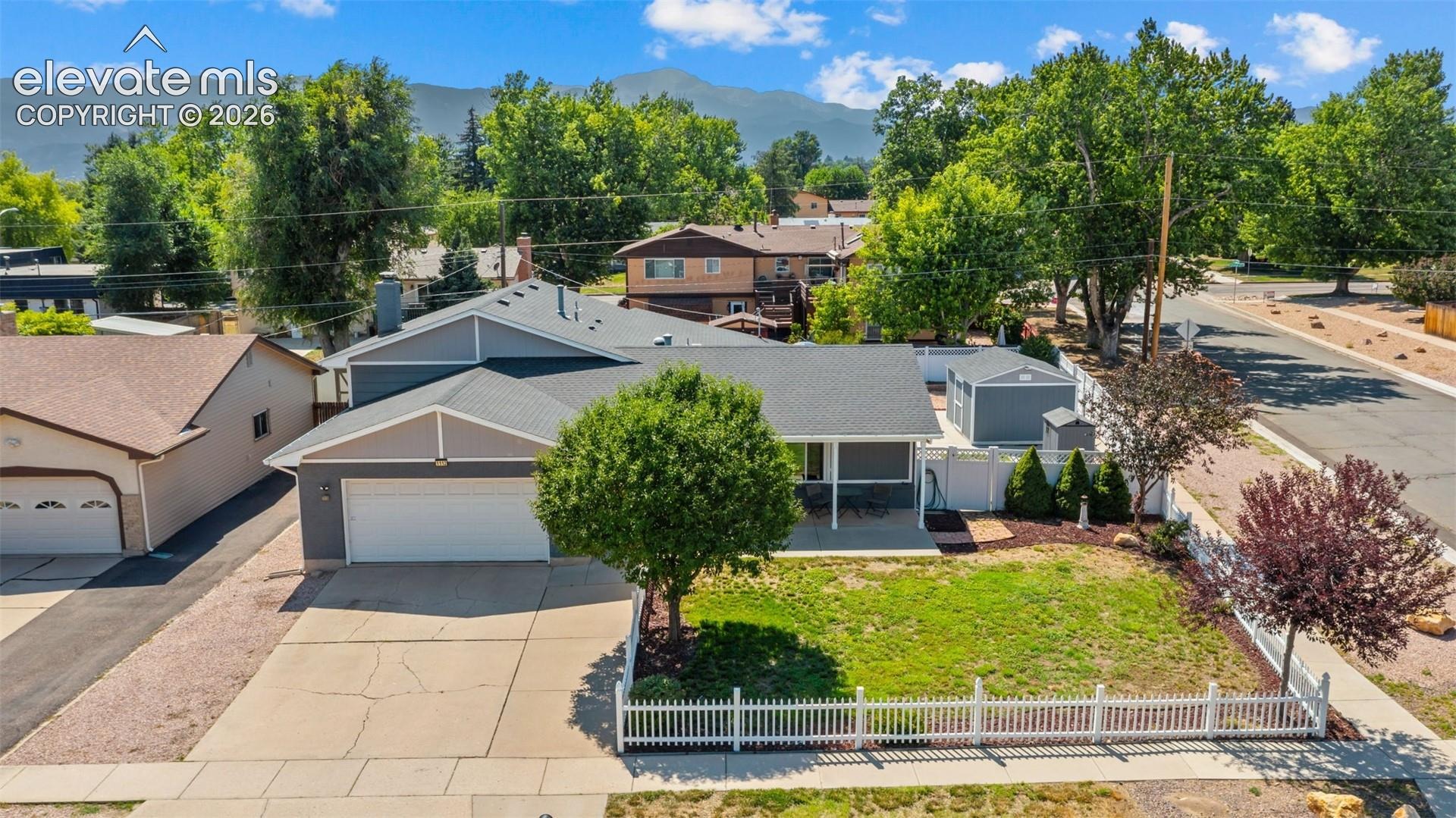 1112 Auburn Drive