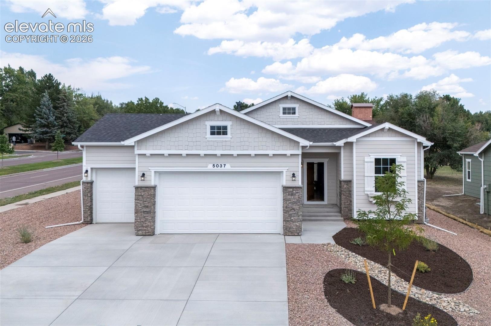 5037 Crestwood Drive