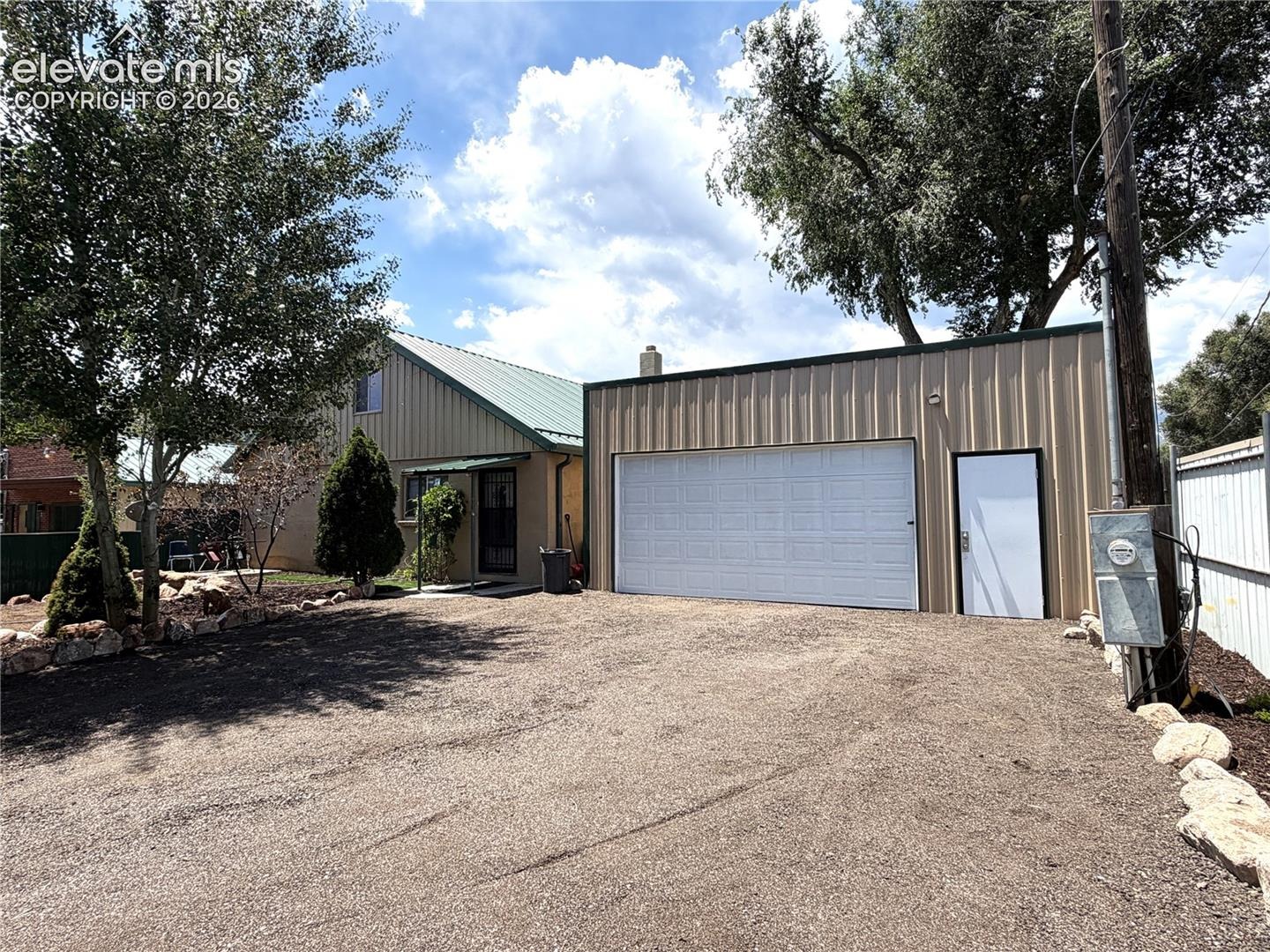 1200 S El Paso Street