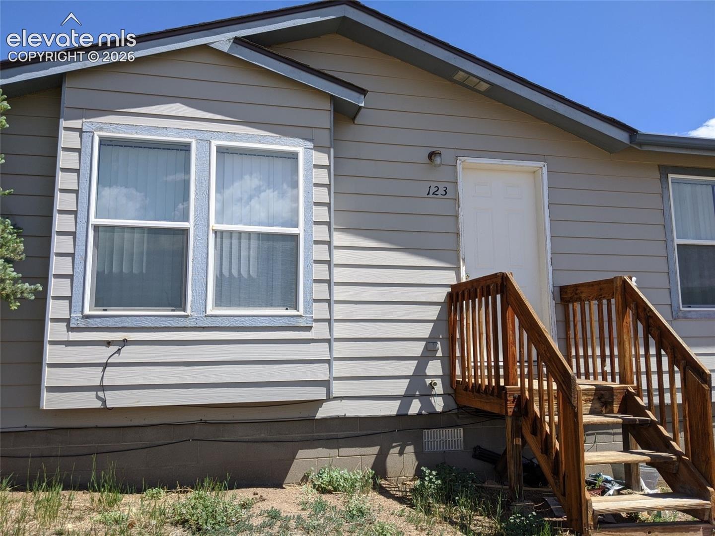 325 E Galena Avenue