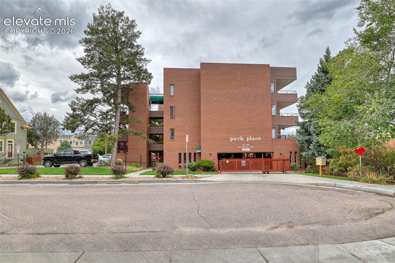 51 W Boulder Street