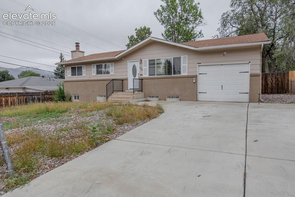 2906 Cabrillo Circle