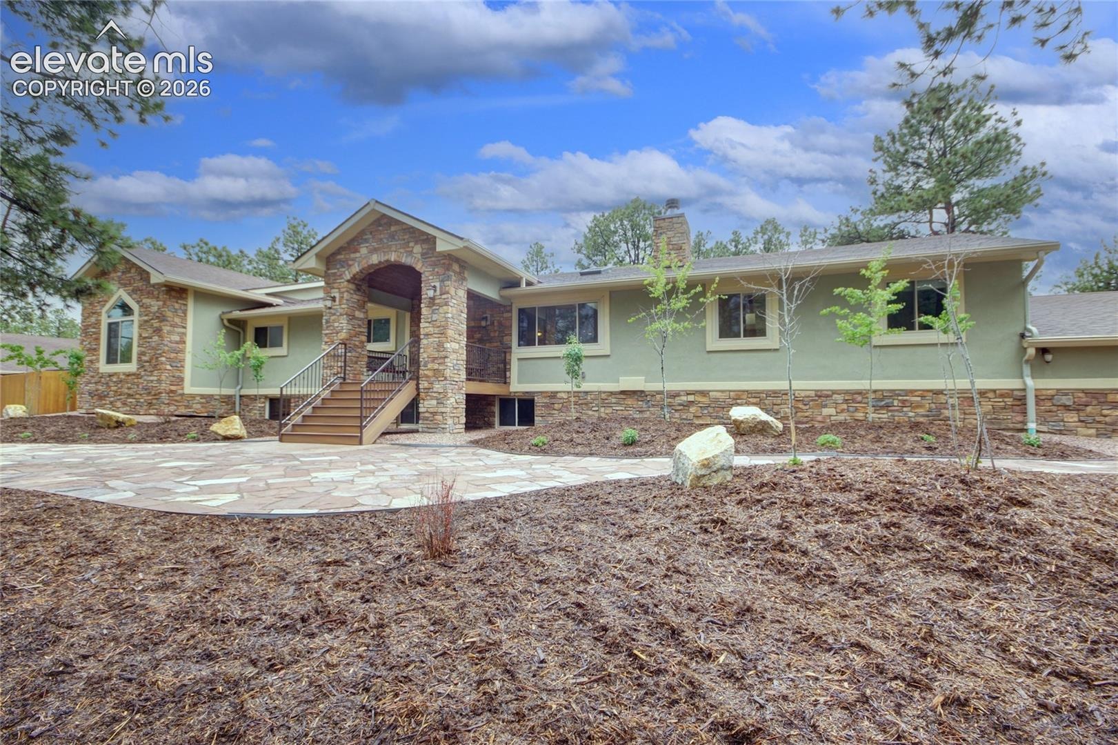7275 Swan Road