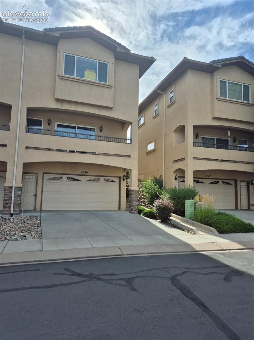 4359 Sammers View