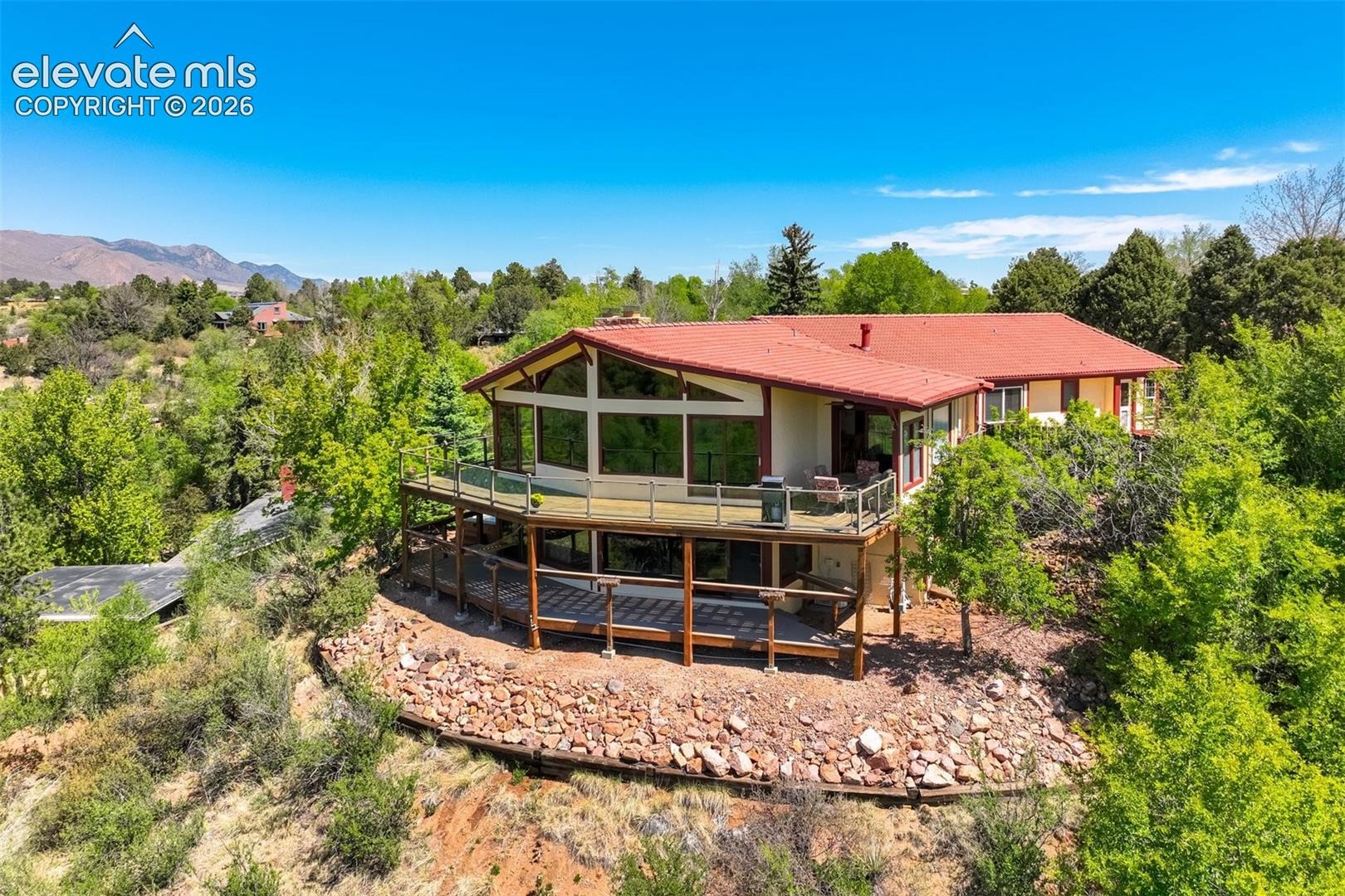 1224 W High Point Lane