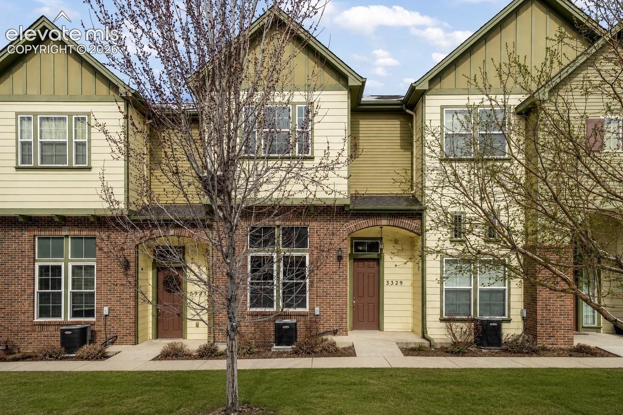 3329 Gladstone Creek Point